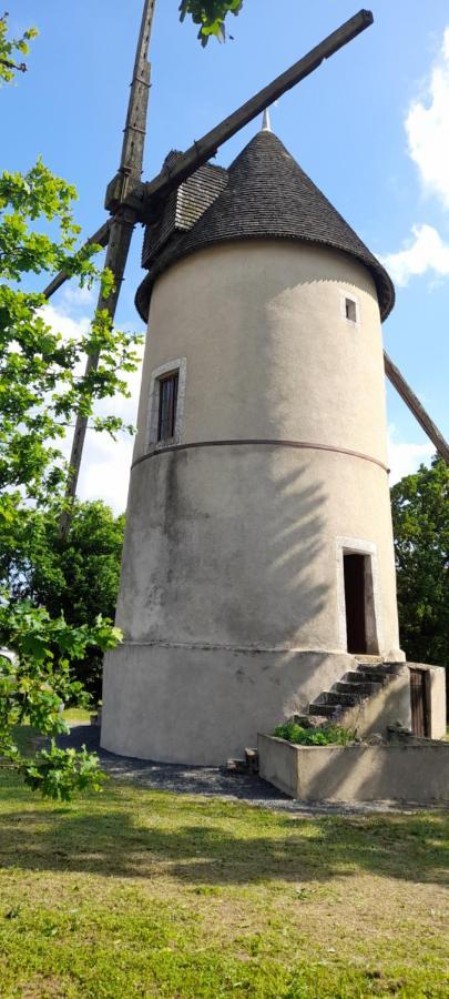 Vila Moulin A Vent Le Champ Du Trail Saint-Cyr-des-Gats Exteriér fotografie